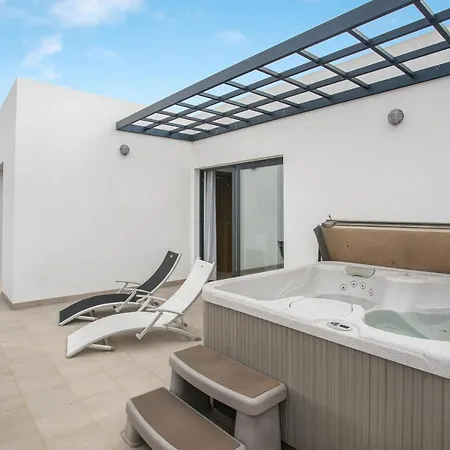 Villa Residencial Punta Norte